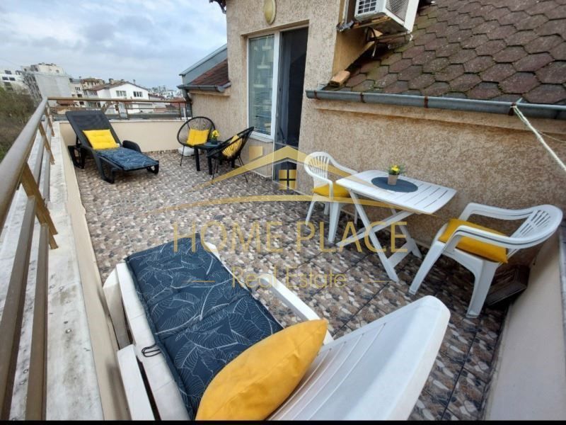 Дава се под наем Двустаен апартамент в Варна, Гръцка махала - 60 кв.м за 561 € - Снимка #3