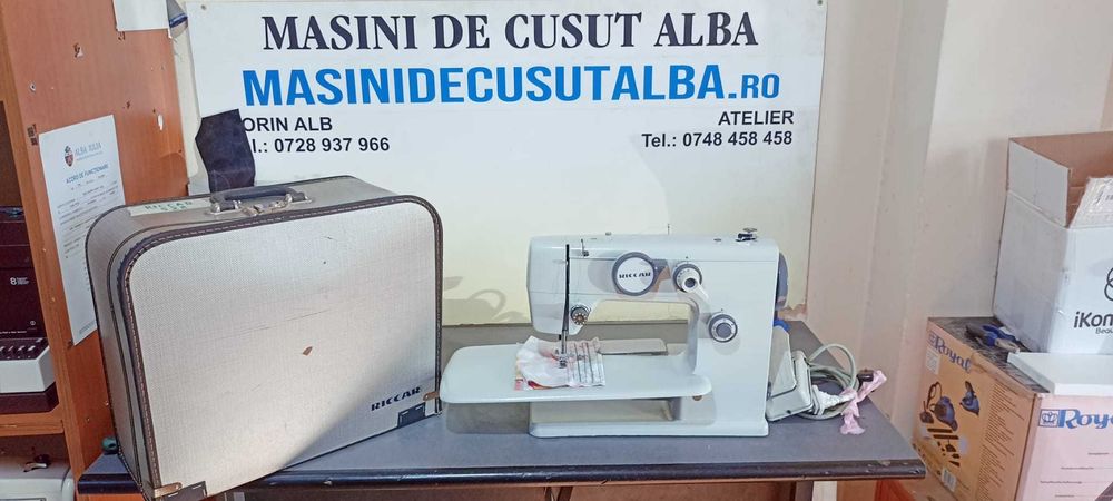 Masina de cusut Riccar cu piese metalice