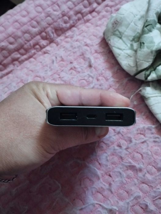 Продаю Power bank на 10.000 миллиампер