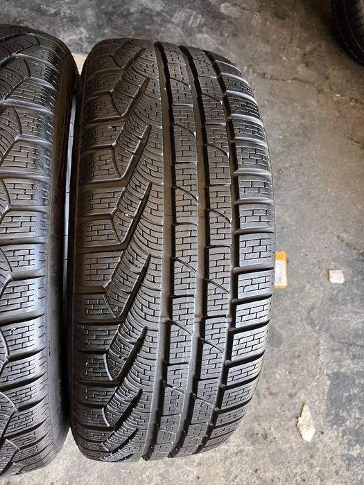 2 anvelope iarna ca NOI 235/55/18 , Pirelli , DOT 2022 , 8.2 mm