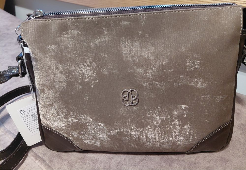 Дамска чанта българска. Нова