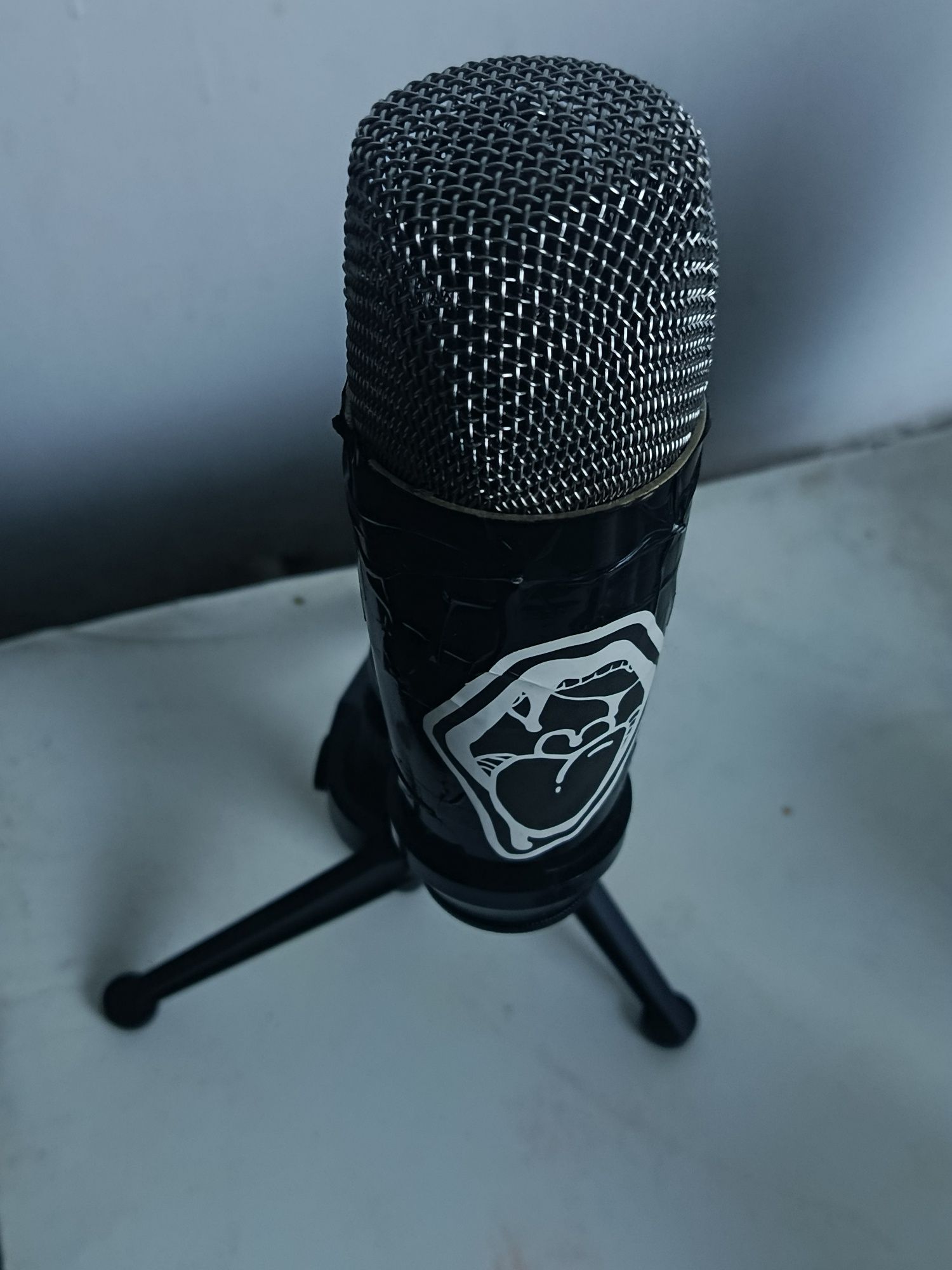 Микрофон Behringer c-3