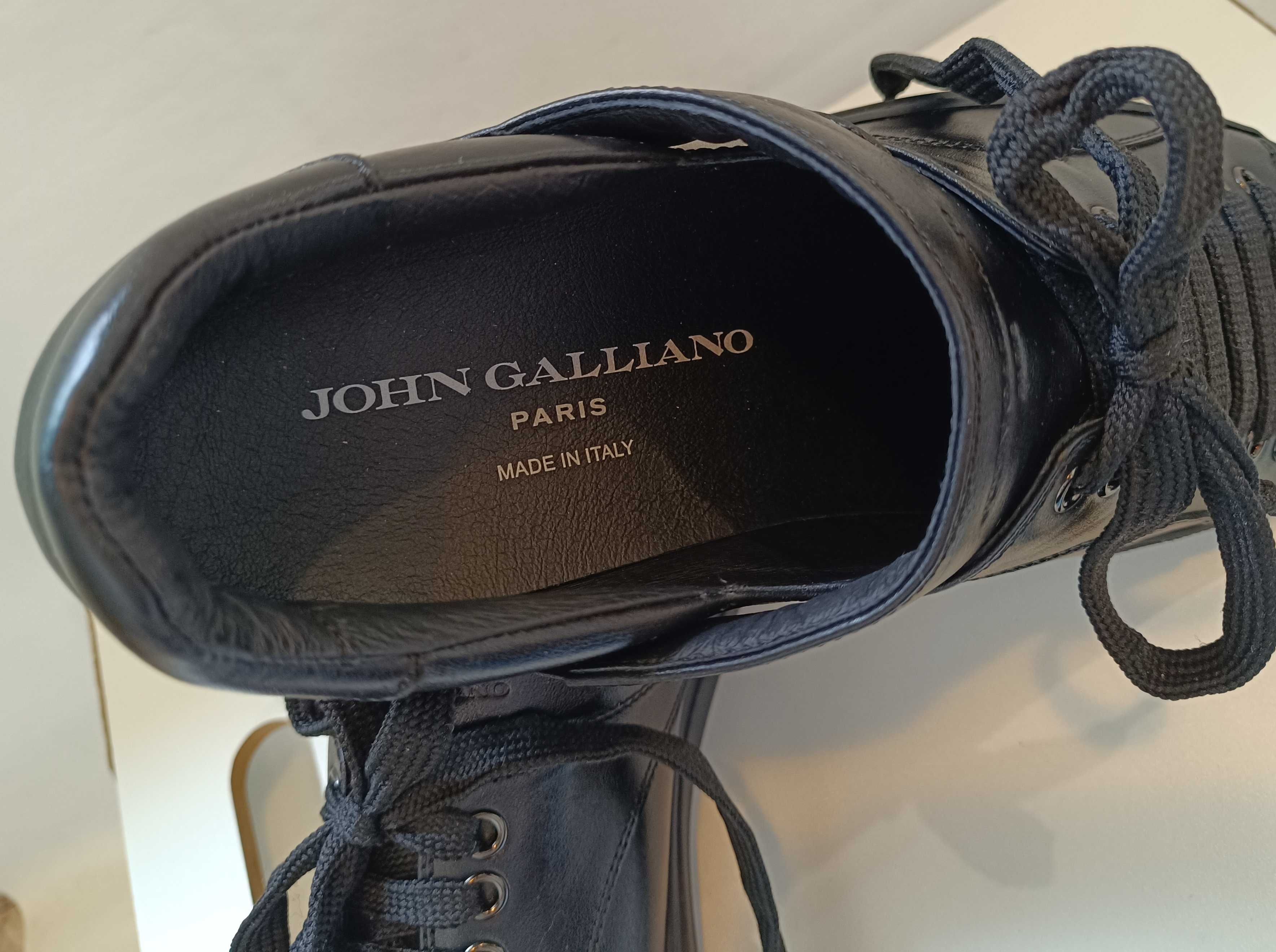 Pantofi sport casual 42 de lux John Galliano NOI piele naturala moale