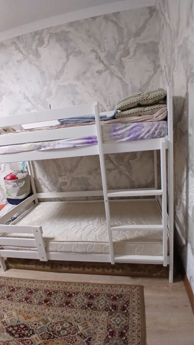 Продам двухярусную кровать