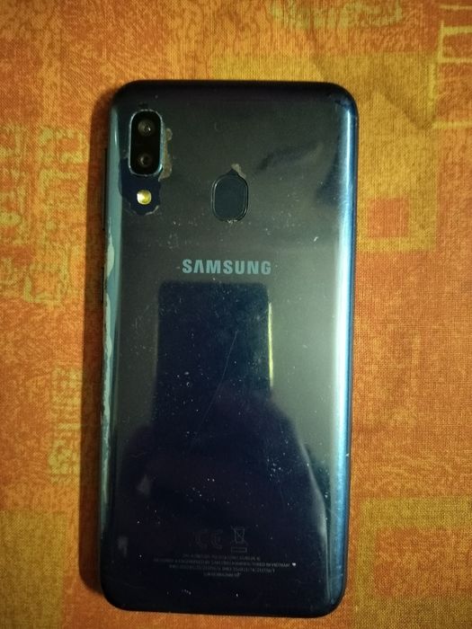 Samsung    a20  e