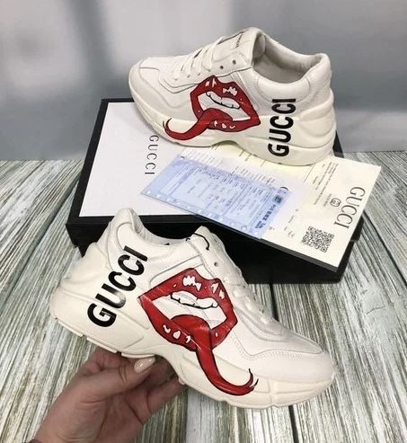 Новые кроссовки Gucci