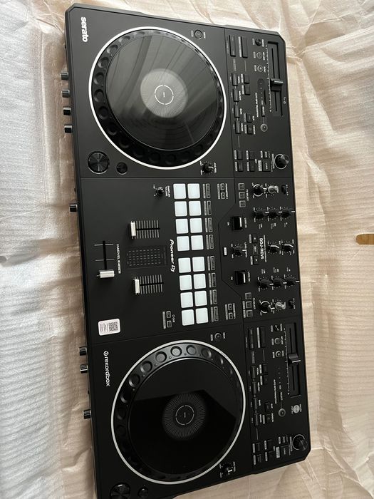 Mixer Pioneer DJ DDJ-REV5 + casti Pioneer DJ HDJ-X7 Black