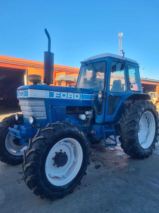 Tractor Ford 7910