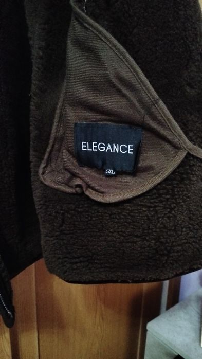 Cojoc bărbătesc atractiv