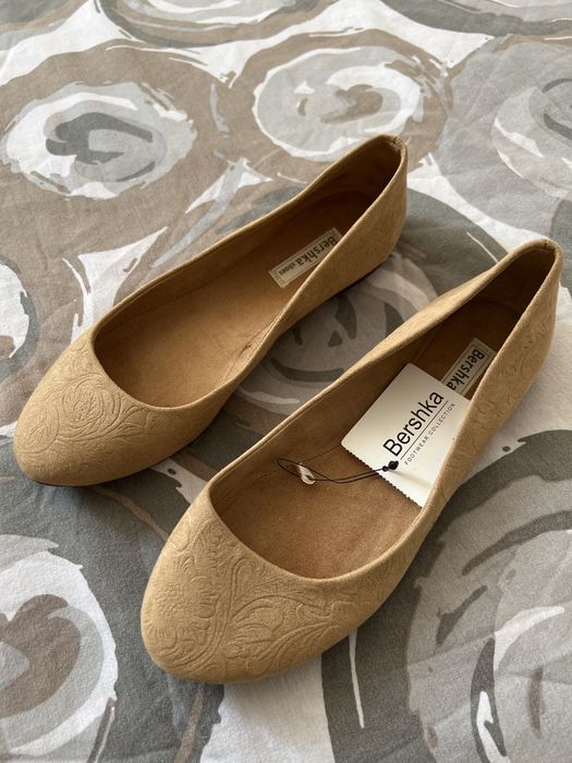 Нови обувки пантофки Bershka