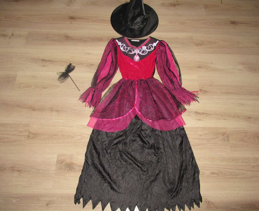 ХЕЛОУИН костюм/рокля--МНОГО КРАСИВА РОКЛЯ--164 номер