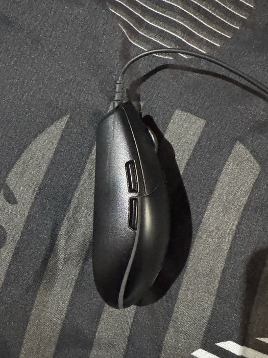 Mouse logitech G102