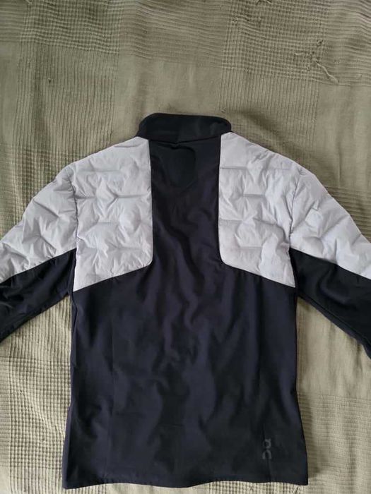 Jacheta alergare On Cloud Climate Jacket S