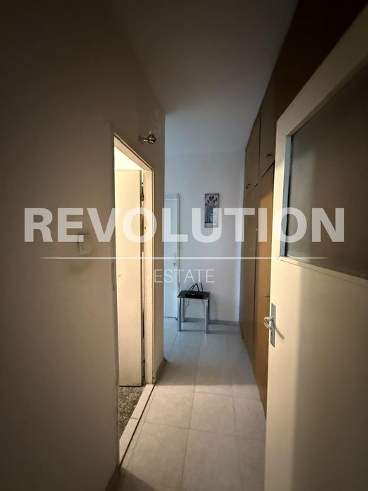 Дава се под наем  в Пловдив, Център - 20 кв.м за 127 € - Снимка #4