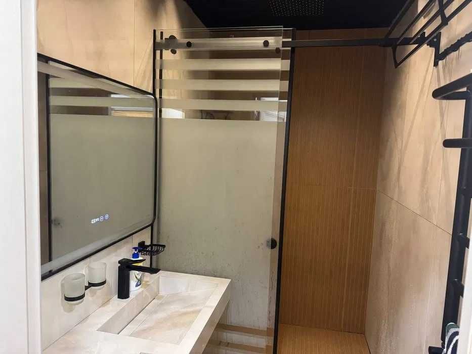 Срочно сдается 2х комнатная квартира напротив рынок Чорсу 306*