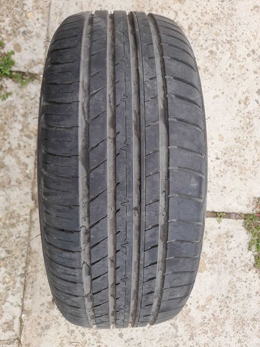 225/55 R17 vara Destone Expedite