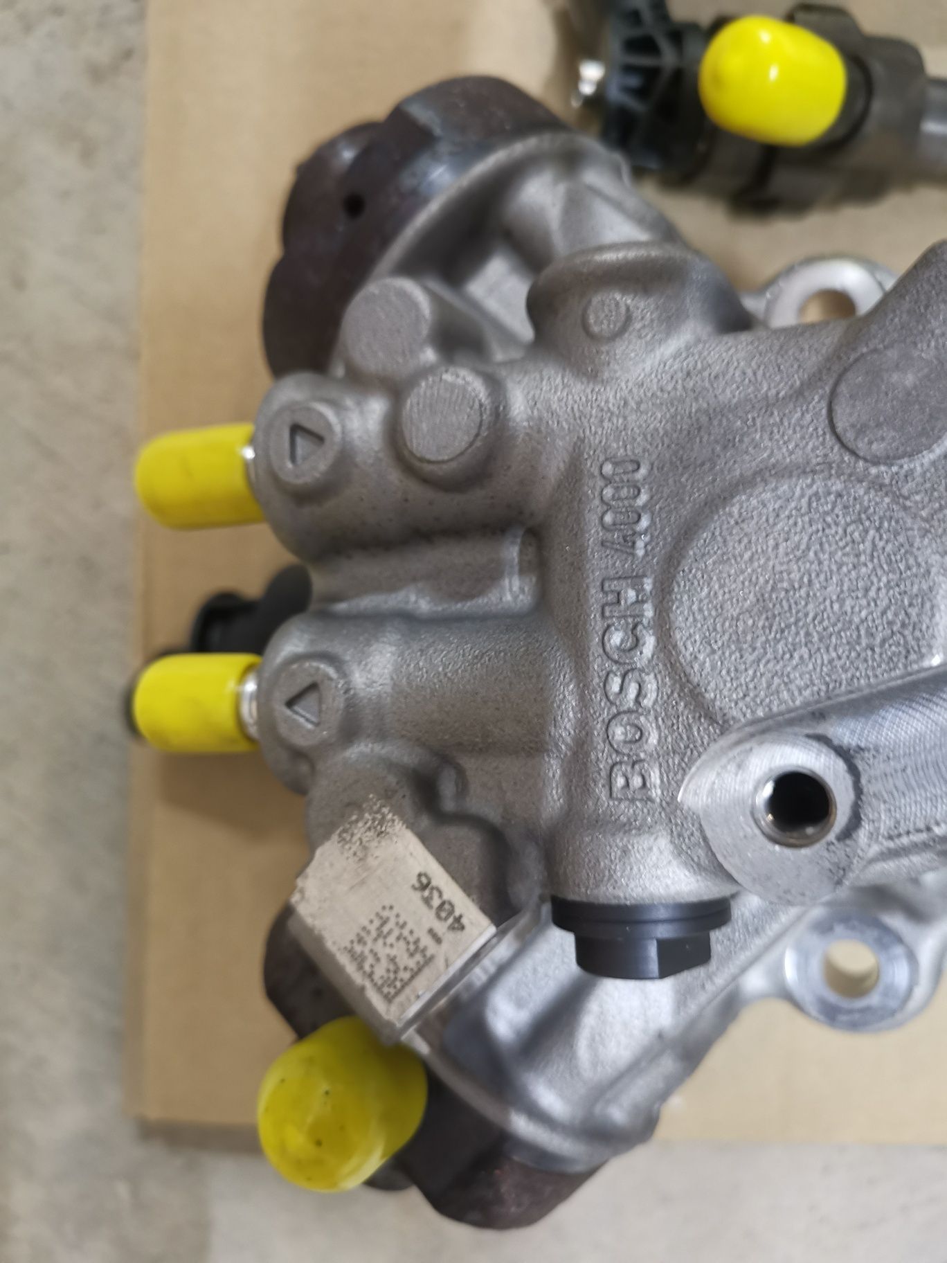 Дюзи и помпа за BMW F10 530d 2013г