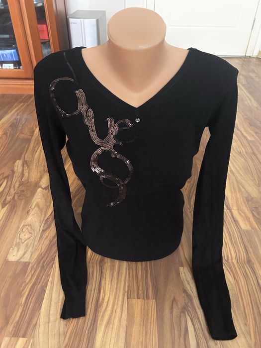 Блуза на Guess с пайети