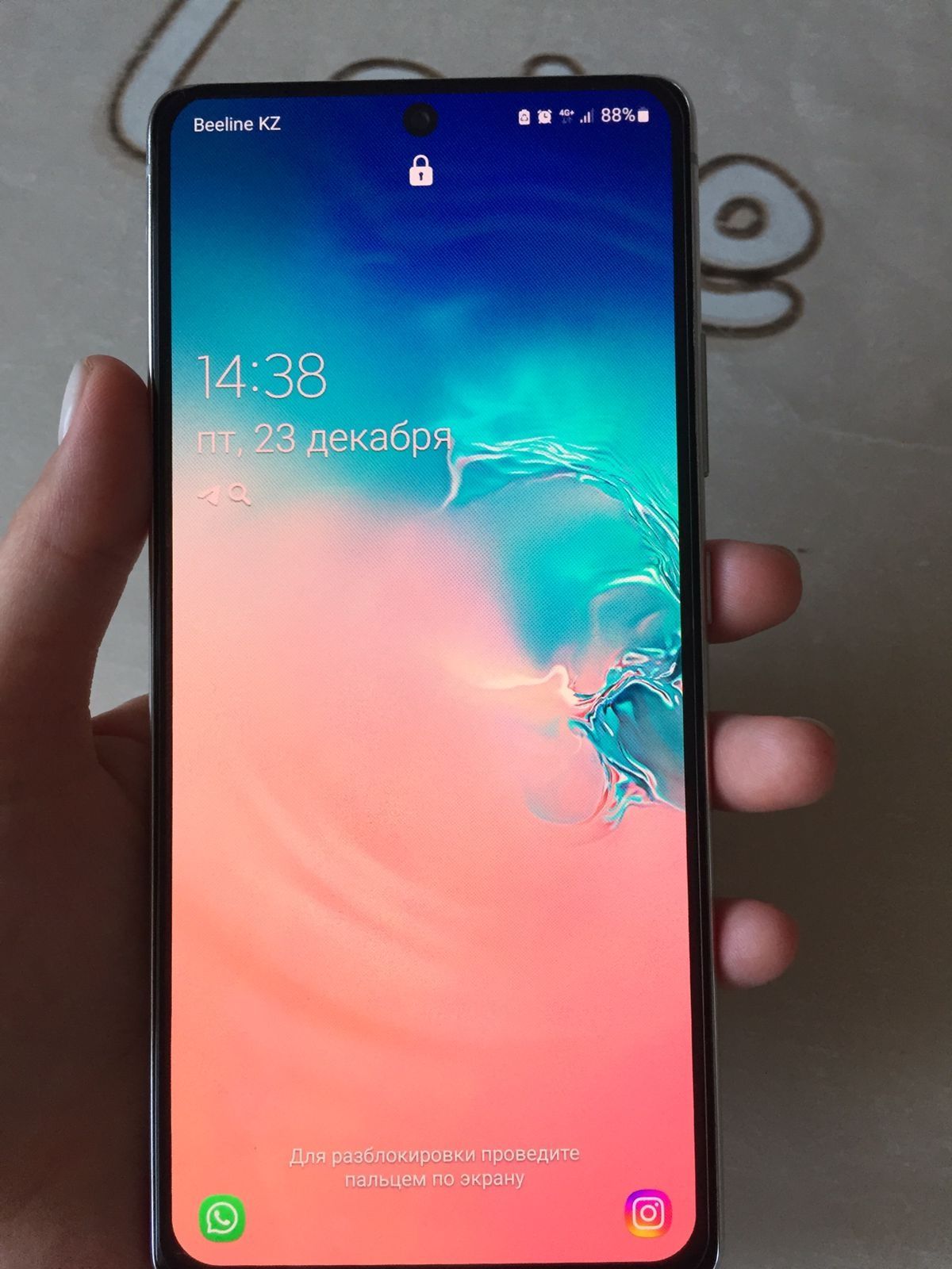 Продам Samsung S 10 lite