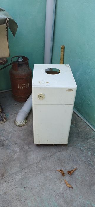 Продам котел отопления