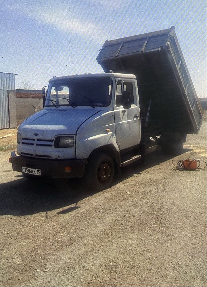 продам  зил бычок самосвал. Мтз-80 с куном и зад.лапат