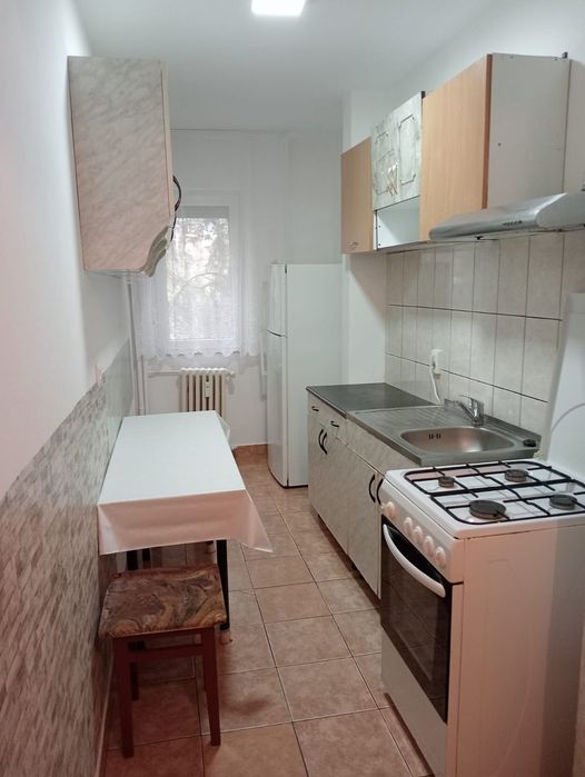 Închiriez apartament 2 camere