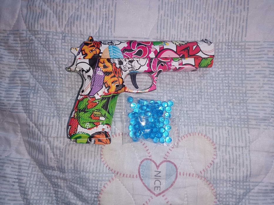 Пистолет с орбизами