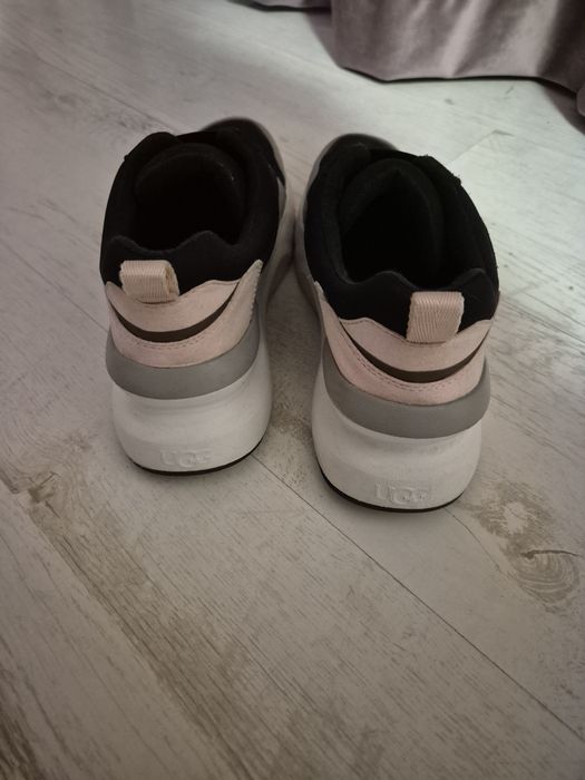 Дамски маратонки Ugg steve madden