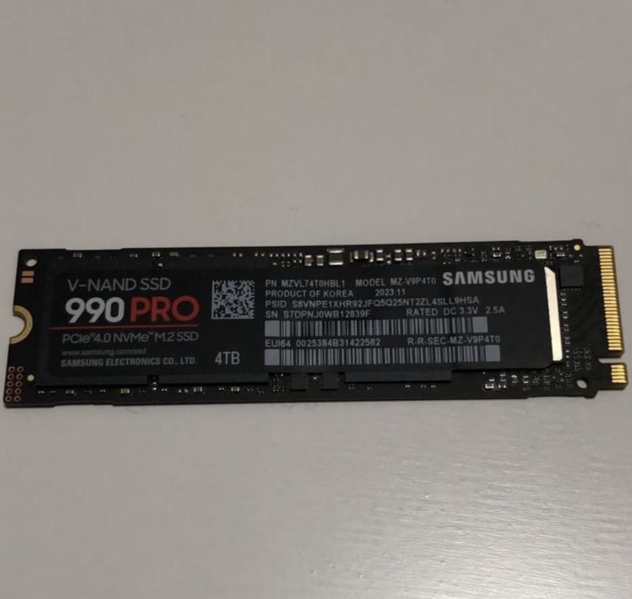 Samsung 990 PRO NVMe M.2 SSD, 4TB