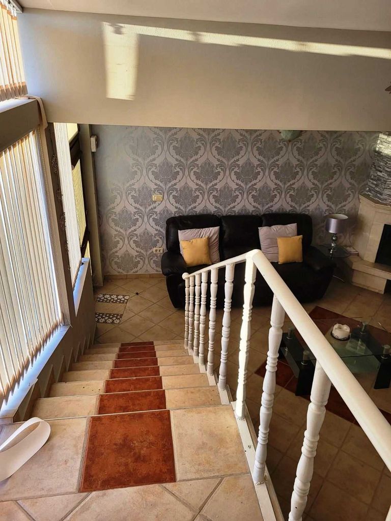 Продава се Къща в с. Николаевка, Област Варна - 115 кв.м за 1000 €/кв.м - Снимка #11
