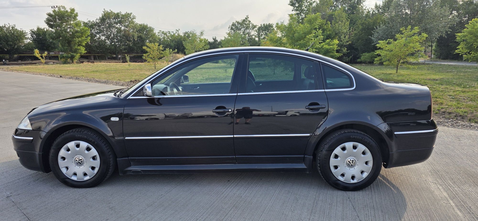 Vw Passat HighLine Limuzina 1.9 Tdi 131 cp