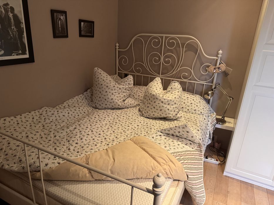 Спалня Икеа с матрак  и топ матрак140/200