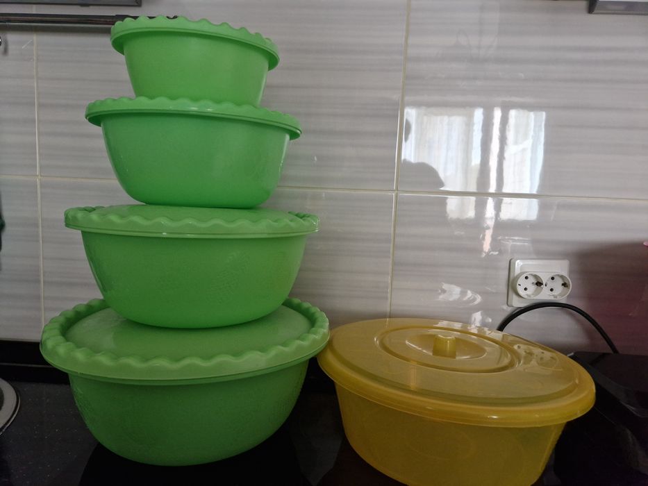 Продам миски пластмассовые