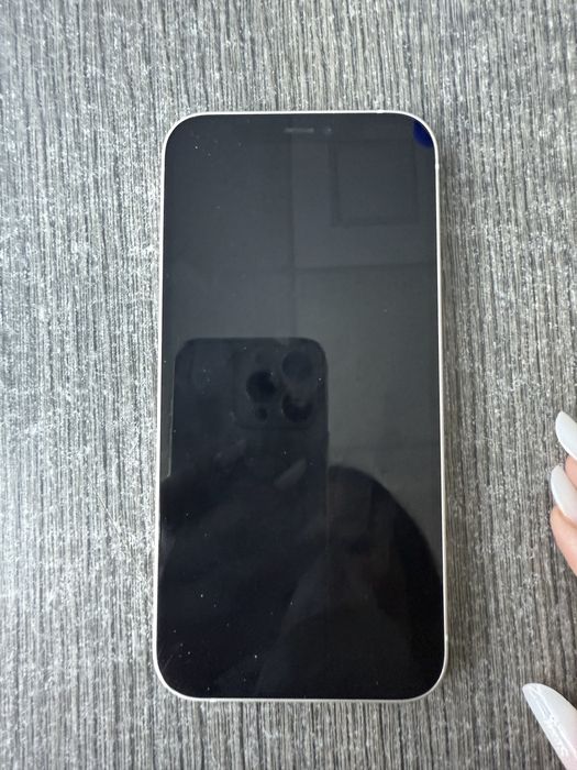 iPhone 12 - Pret fix 1000 lei - nu insistati 94% sanatate