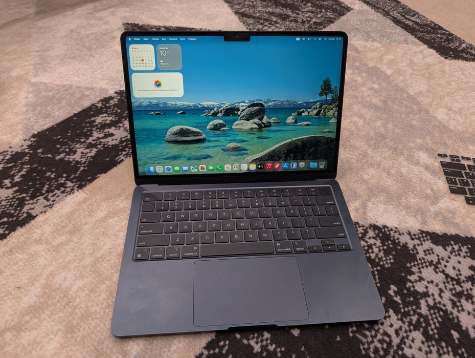 Apple MacBook Air M2 256GB в отличном состоянии
