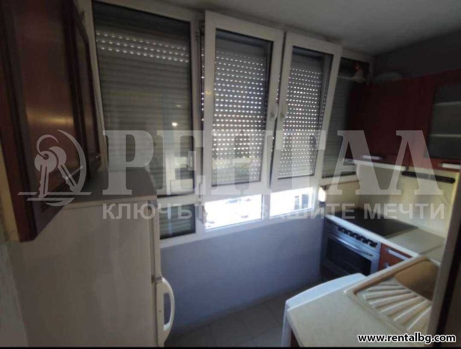 Дава се под наем Двустаен апартамент в Пловдив, Център - 63 кв.м за 331.5 € - Снимка #3