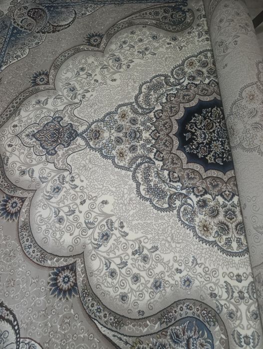 Продается ковер SAG из коллекции ZILLI новый размер 350X400