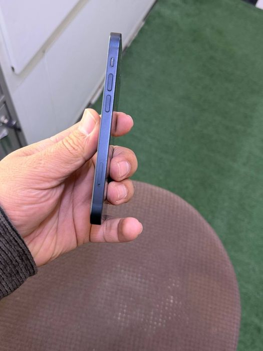 Iphone 13 mini satiladi telefon achilmagan vakumda