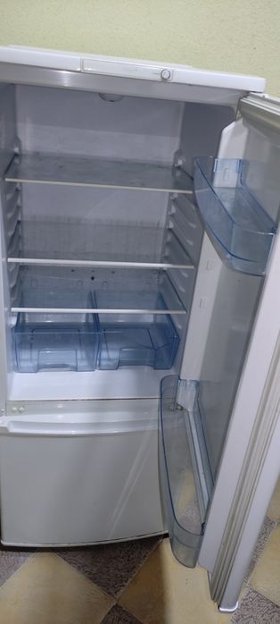 Холодильник Бирюса сотилади