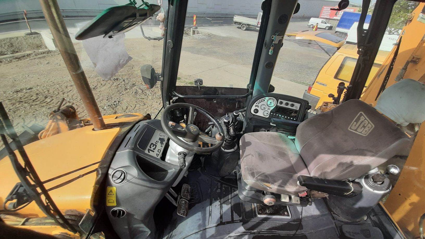 Vând JCB 3CX din 2008