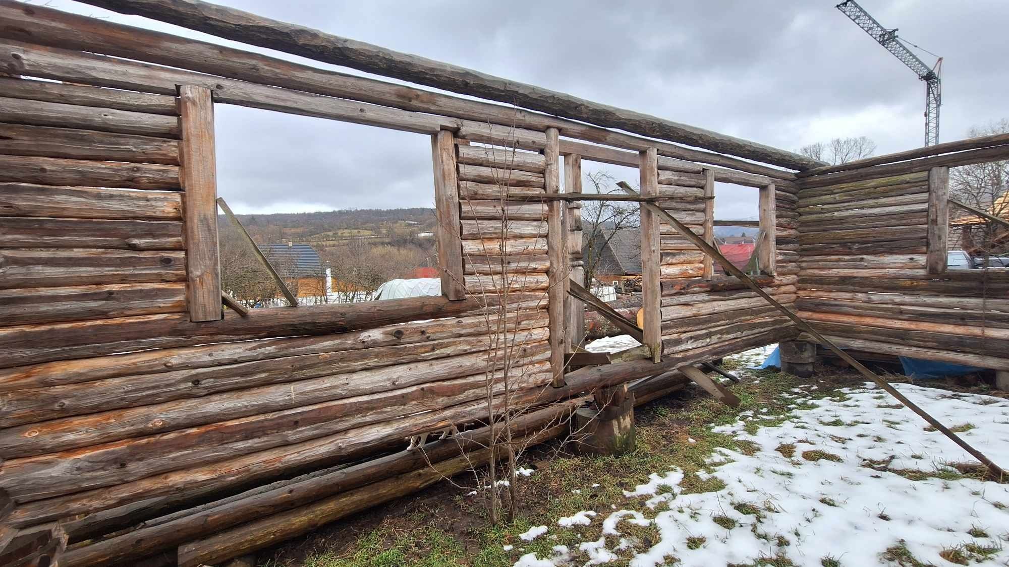 Cabana  de lemn rotund  ,vând sau schimb cu rulotă evaluată corect ! !