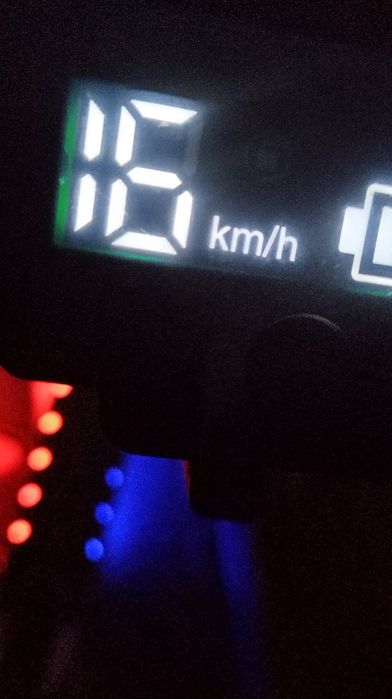 Nou!Vând trotineta electrica Xiaomi simate s5 electrica