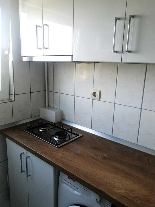 Garsoniera renovata, confort 1, de inchiriat.
