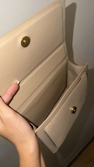 Vând geantă Yves Saint Laurent