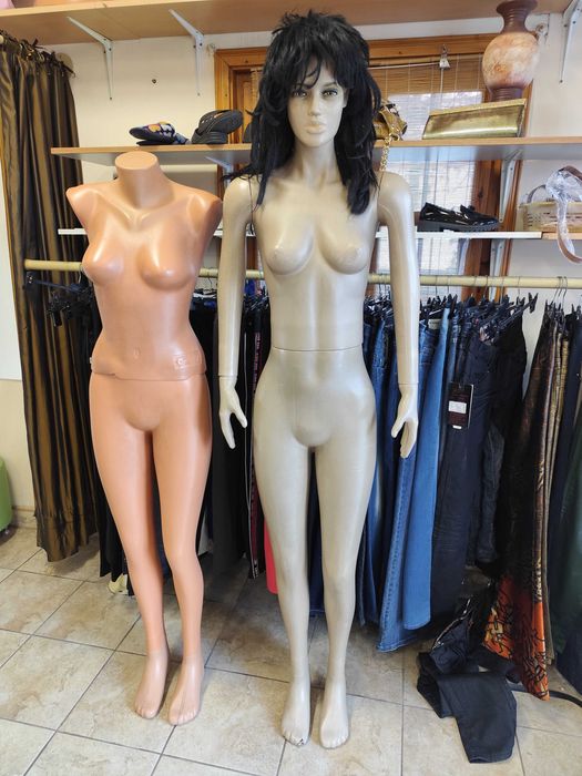 Продавам много изгодно