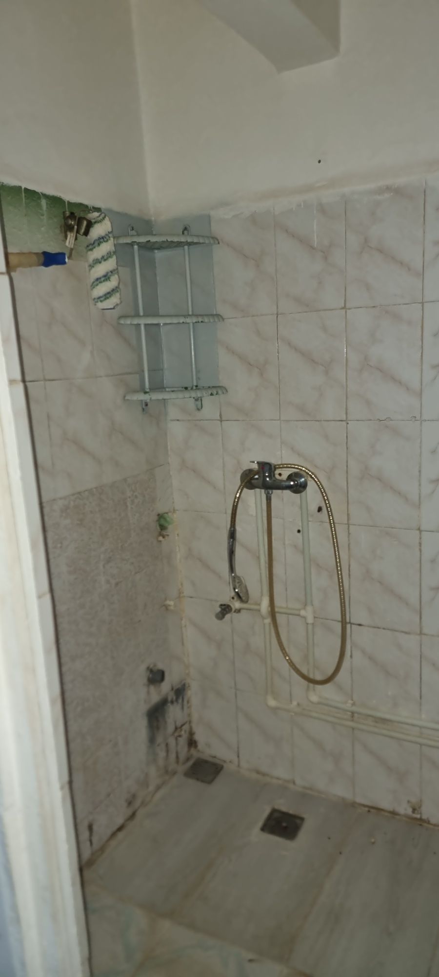 Închiriez garsoniera Nemobilata termen lung în Mangalia