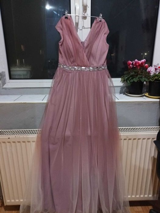Rochie lunga roz