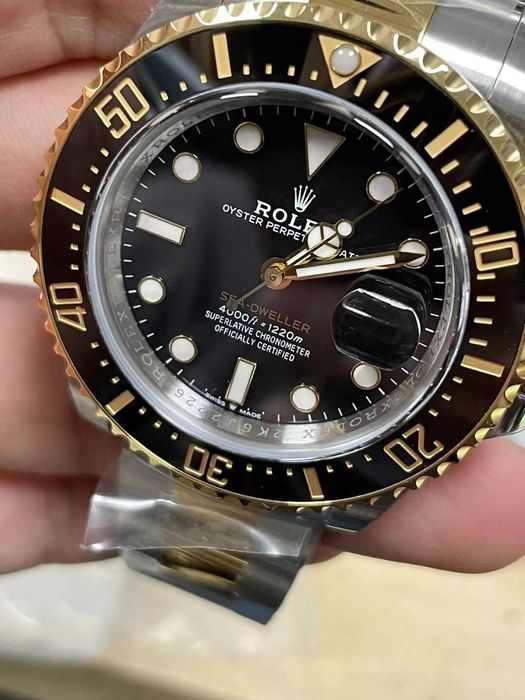 rolex sea-dweller 43mm двуцветен