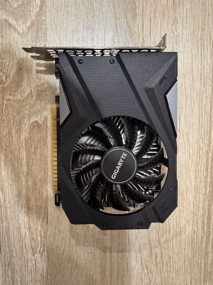 Продам видеокарту GTX 1650