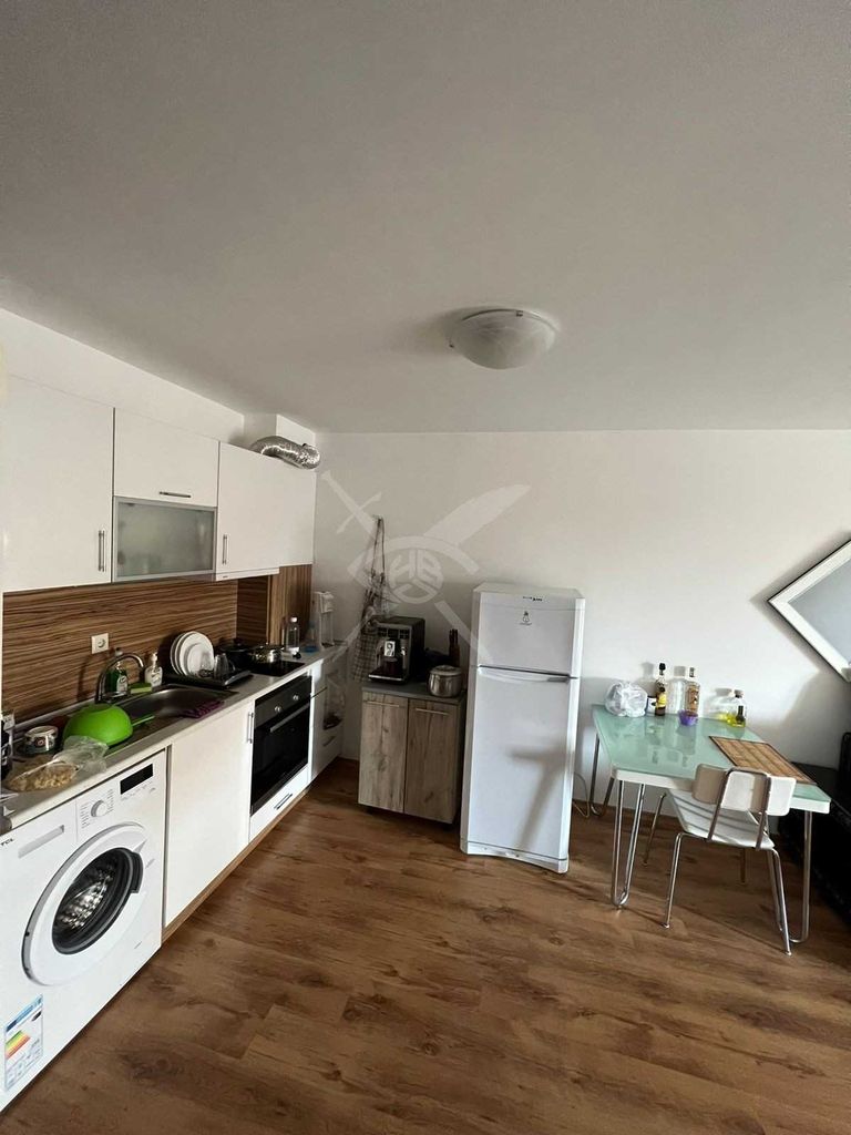 Продава се Двустаен апартамент в Свети Влас - 69 кв.м за 1377 €/кв.м - Снимка #2